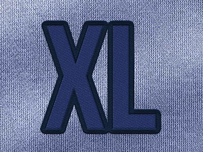XL op lichtblauwe achtergrond